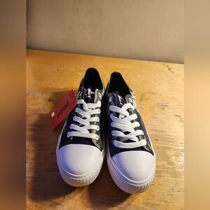 FOCO NFL NY Giants Women's Low Top Canvas Shoes Camouflage Sneakers Size 7